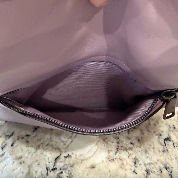 Coach NWOT Lavender Leather Hobo Bag w/Hangtag & Dustbag - Picture 7 of 10